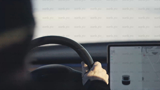 Driving a Tesla/car on an ice road in Luleå