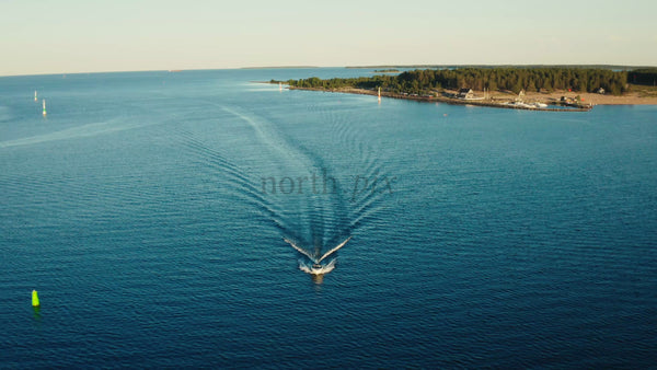 Summer Boat Trip: Drone Footage of the Luleå Archipelago in Sweden