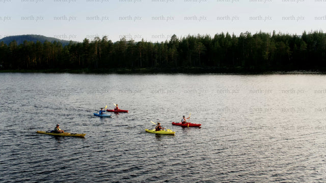Summer evening kayaking in Luleå