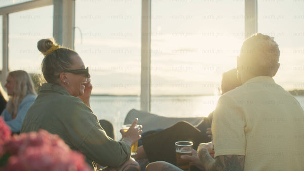 Friends enjoying a summer evening in Luleå