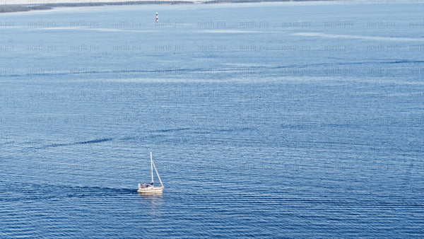 Summer sailing in the junkön archipelago, Luleå̊: A coastal drone view