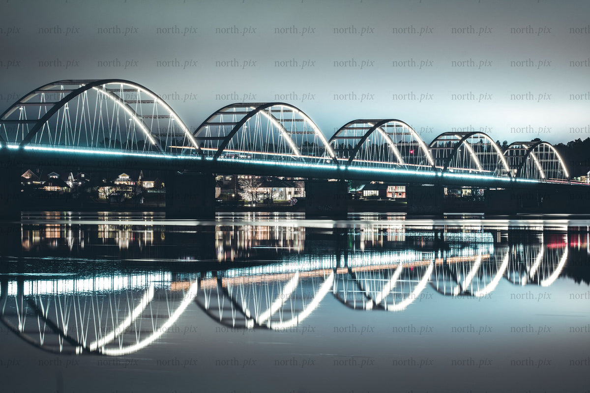 Bergnäsbron bridge at night, Luleå