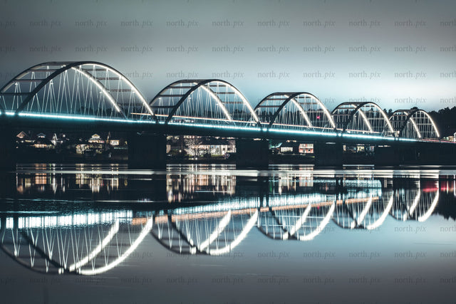 Bergnäsbron bridge at night, Luleå