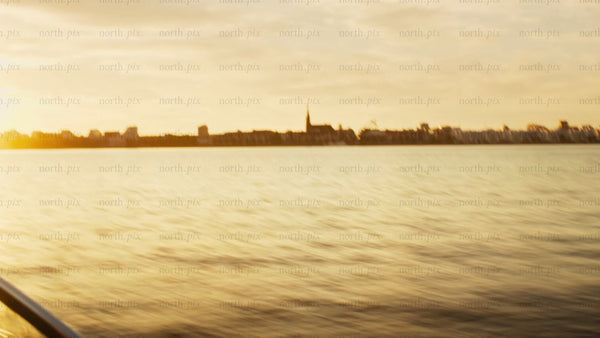 Summer sunset boat trip: Golden hour in Luleå archipelago
